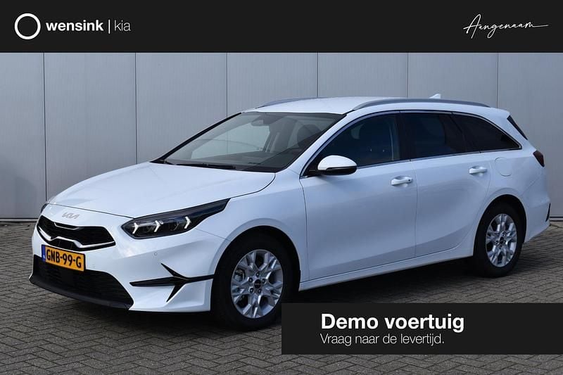 Wit Gebruikt 2024 Kia Ceed Sportswagon Stationwagen | € 29.935 (Eerlijke prijs) - Afbeelding 1/4