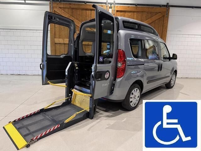 Grijs Occasion 2013 Fiat Doblò MPV | € 21.950 - Afbeelding 1/4