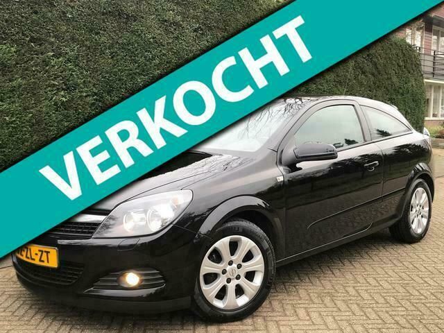 Zwart Gebruikt 2008 Opel Astra GTC Hatchback | € 3.099 (Eerlijke prijs) - Afbeelding 1/4