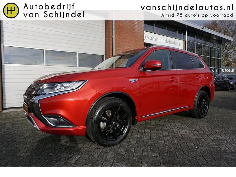 Rood Gebruikt 2019 Mitsubishi Outlander P-HEV Edition SUV | € 17.495 (Goede deal) - Afbeelding 1/4