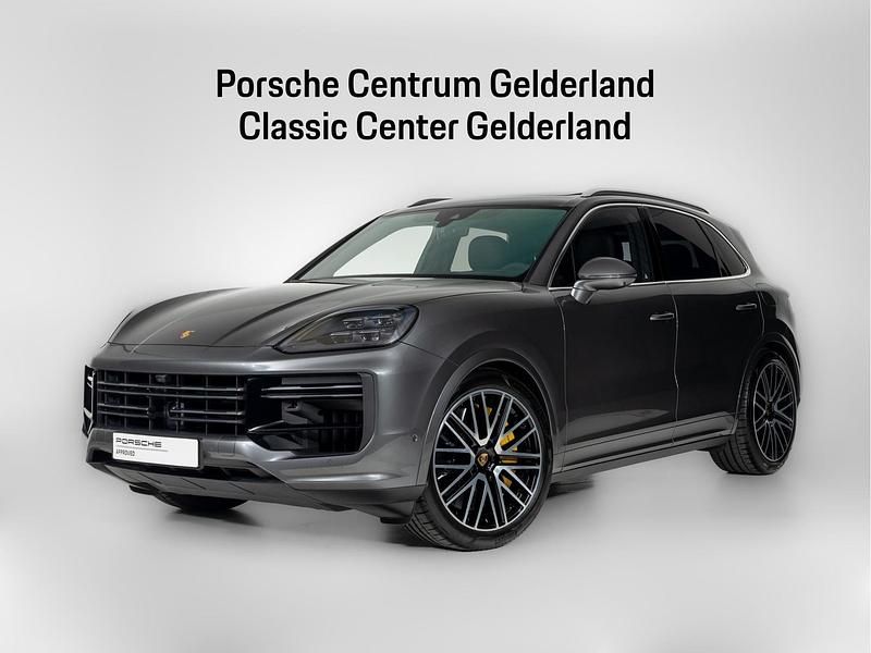 Grijs Occasion 2024 Porsche Cayenne Turbo SUV | € 179.900 (Super prijs) - Afbeelding 1/4