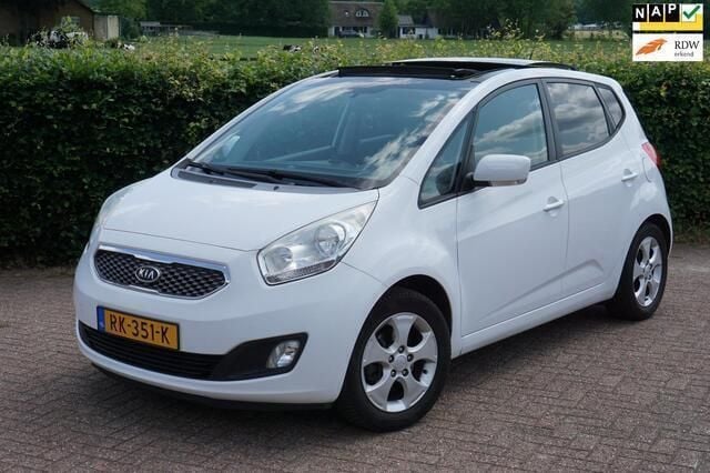 Wit Gebruikt 2010 Kia Venga Hatchback | € 6.999 (Eerlijke prijs) - Afbeelding 1/4