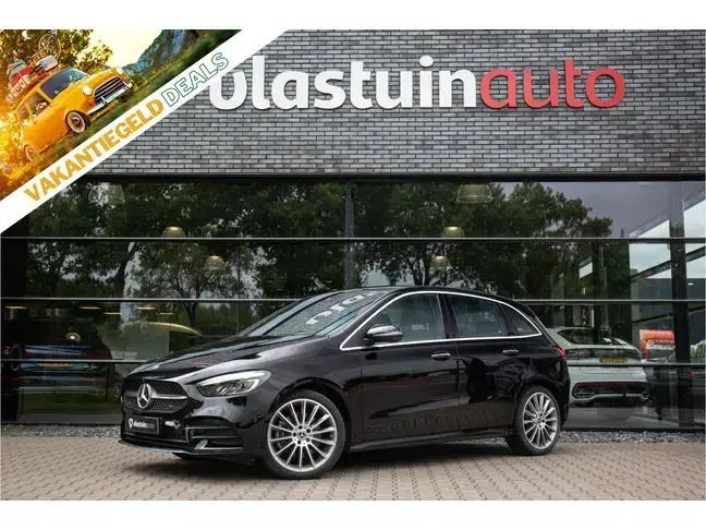Zwart Gebruikt 2024 Mercedes B250e AMG line MPV | € 38.950 (Eerlijke prijs) - Afbeelding 1/4