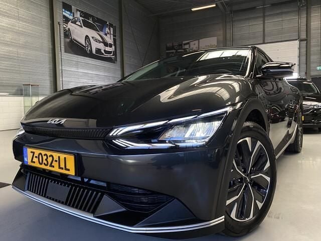 Grijs Gebruikt 2024 Kia EV6 Light SUV | € 32.950 (Super prijs) - Afbeelding 1/4