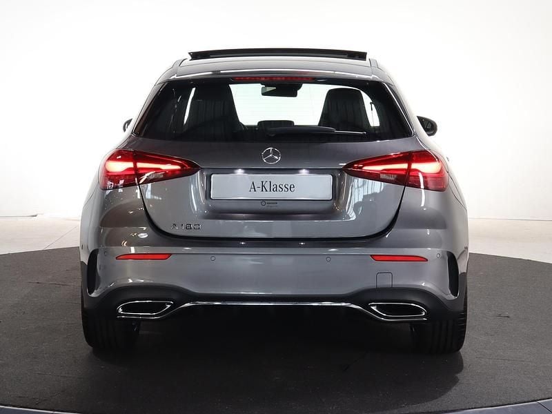 Occasion Mercedes A180 AMG line 136 PK (100 kW) 2025 Grijs Hatchback