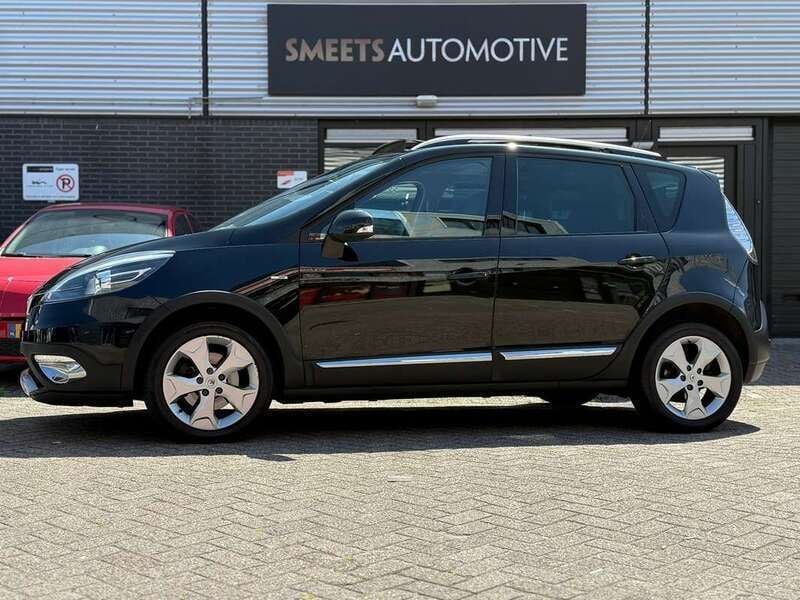 Zwart Gebruikt 2014 Renault Scénic III Bose Edition MPV | € 6.950 (Eerlijke prijs) - Afbeelding 1/4