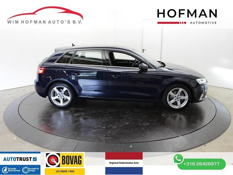 Blauw Occasion 2019 Audi A3 Sport Hatchback | € 15.945 (Goede deal) - Afbeelding 1/4