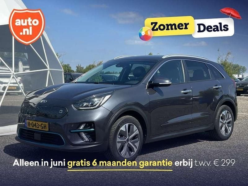 Grijs Gebruikt 2020 Kia e-Niro SUV | € 20.995 (Super prijs) - Afbeelding 1/4