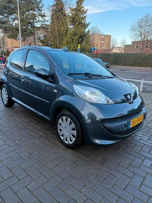 Gebruikt 2006 Peugeot 107 Hatchback | € 2.100 (Eerlijke prijs) - Afbeelding 1/4