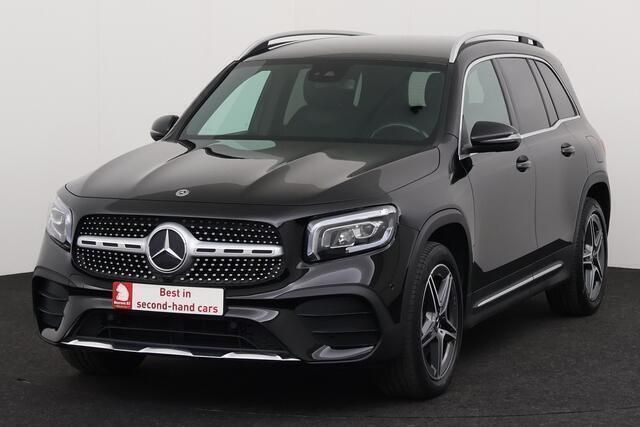 Zwart Gebruikt 2020 Mercedes 200 AMG line Coupé | € 34.995 (Eerlijke prijs) - Afbeelding 1/4