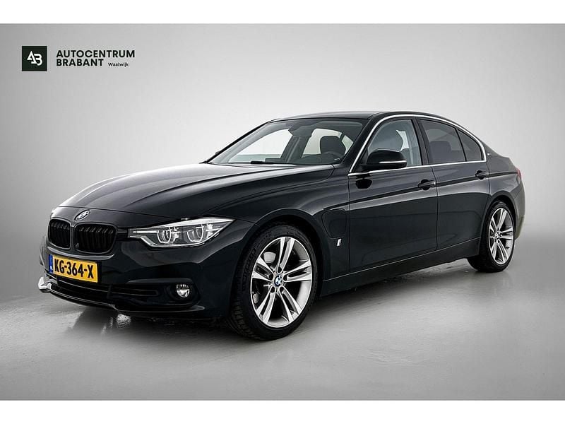Zwart Occasion 2016 BMW 330 Executive Sedan | € 13.495 (Eerlijke prijs) - Afbeelding 1/3