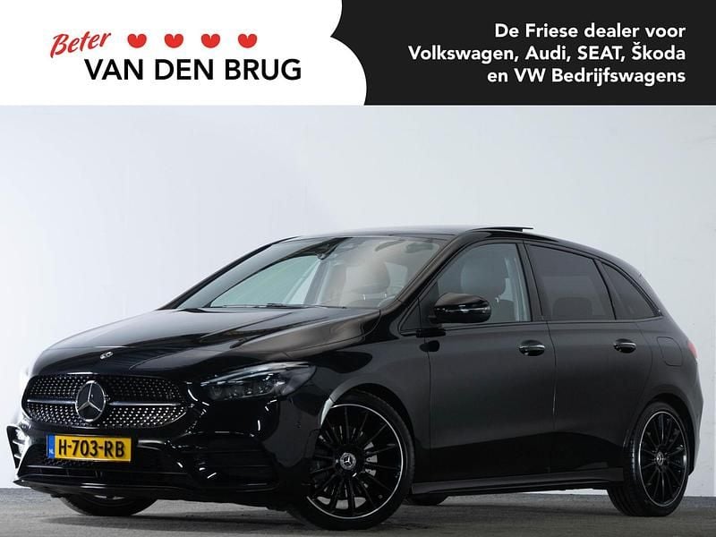 Zwart Gebruikt 2020 Mercedes B220 Premium Plus MPV | € 31.195 (Eerlijke prijs) - Afbeelding 1/4