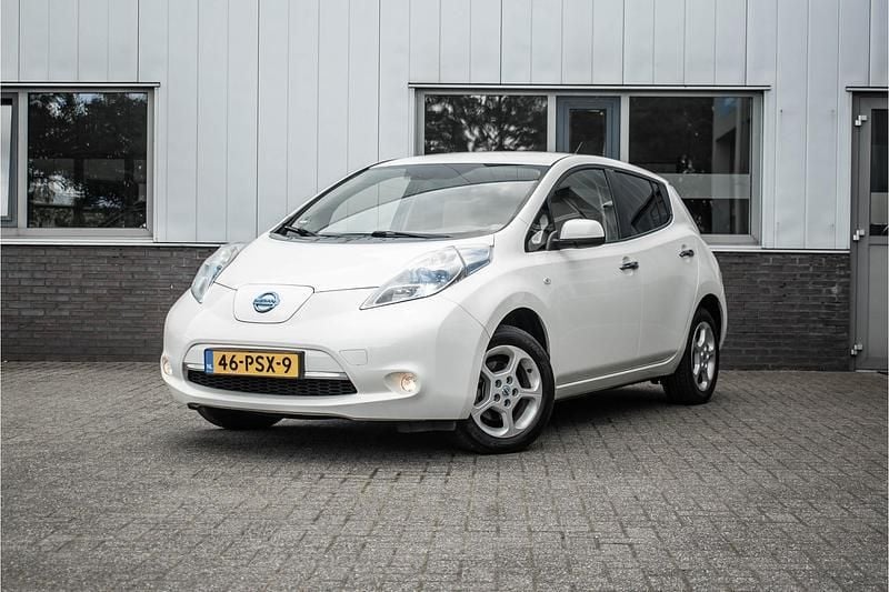 Wit Gebruikt 2011 Nissan Leaf Base Hatchback | € 4.850 (Eerlijke prijs) - Afbeelding 1/4