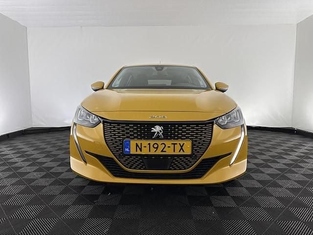 Occasion Peugeot e-208 Allure 11 kW (15 PK) 2021 Geel (metallic) Hatchback