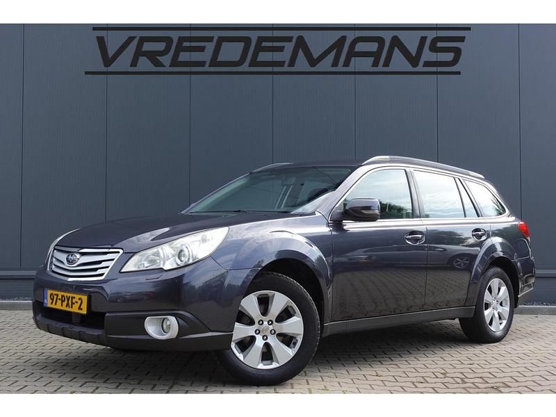 Grijs Gebruikt 2011 Subaru Outback SUV | € 8.950 - Afbeelding 1/4
