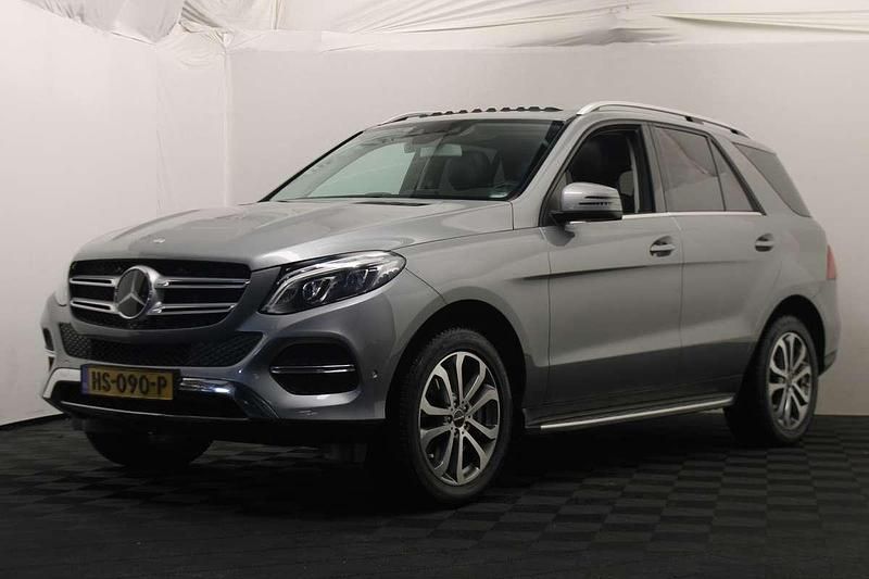 Grijs (metallic) Occasion 2015 Mercedes GLE500 SUV | € 31.450 (Eerlijke prijs) - Afbeelding 1/4