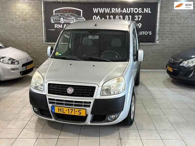 Grijs Gebruikt 2008 Fiat Doblò Active MPV | € 3.350 (Goede deal) - Afbeelding 1/4