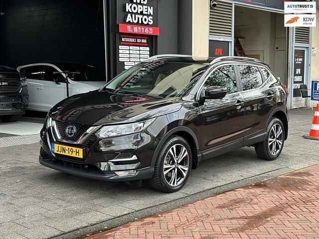 Zwart Gebruikt 2019 Nissan Qashqai Tekna SUV | € 19.750 (Eerlijke prijs) - Afbeelding 1/4