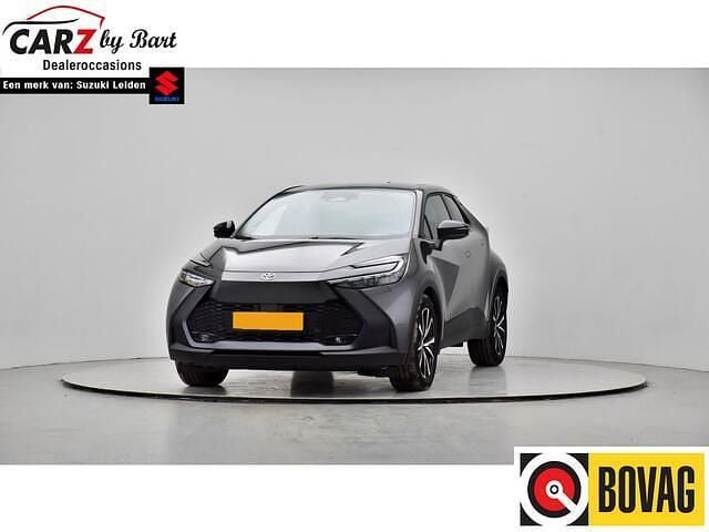 Grijs Occasion 2024 Toyota C-HR SUV | € 29.875 (Goede deal) - Afbeelding 1/3