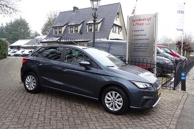 Grijs Occasion 2023 Seat Ibiza Hatchback | € 17.950 (Eerlijke prijs) - Afbeelding 1/4