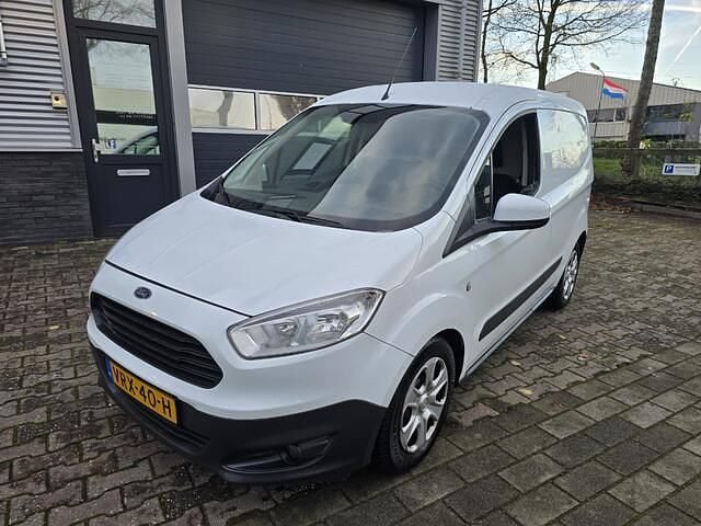 Wit Occasion 2017 Ford Transit Van | € 4.250 (Goede deal) - Afbeelding 1/4