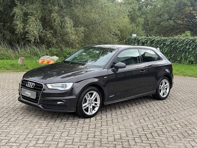Overige Gebruikt 2012 Audi A3 S-Line Hatchback | € 12.500 (Eerlijke prijs) - Afbeelding 1/4
