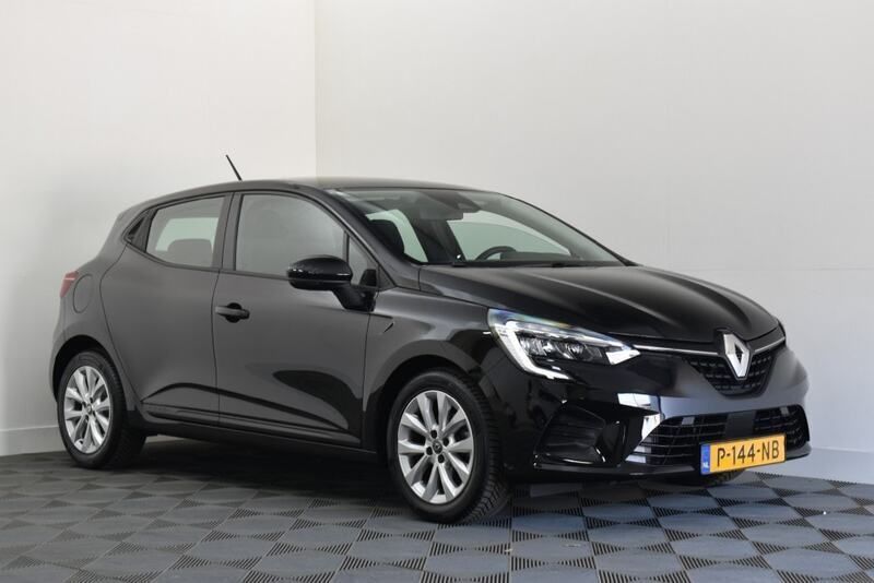 Zwart Gebruikt 2022 Renault Clio V Zen Hatchback | € 15.950 (Iets duurder) - Afbeelding 1/3