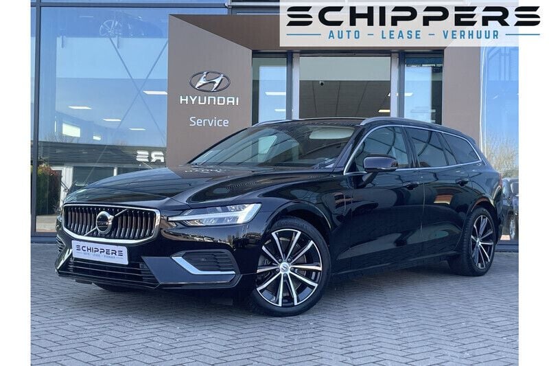Zwart Gebruikt 2023 Volvo V60 Core Stationwagen | € 37.900 (Super prijs) - Afbeelding 1/4