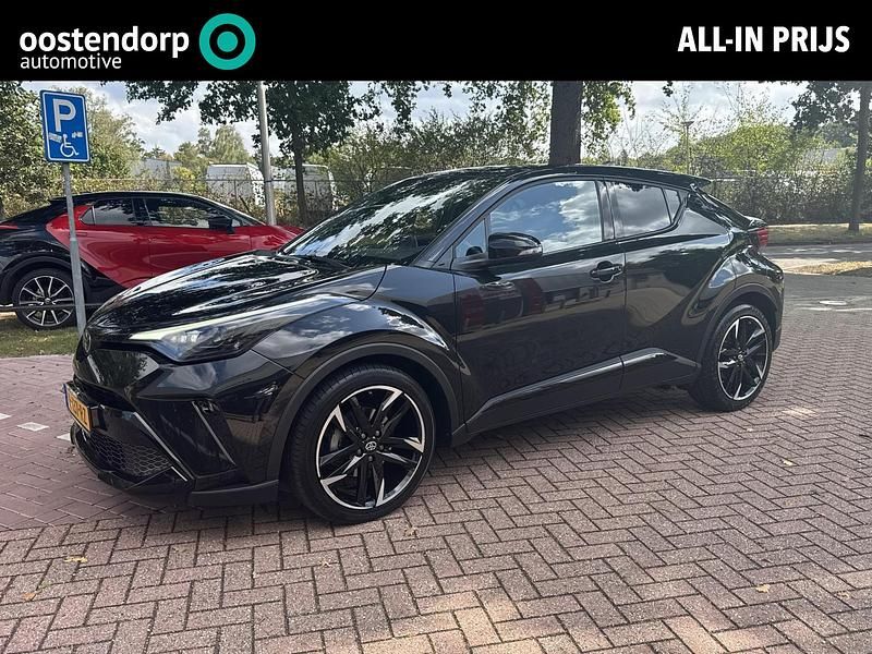 Zwart Occasion 2022 Toyota C-HR Plus SUV | € 26.949 (Duur) - Afbeelding 1/4