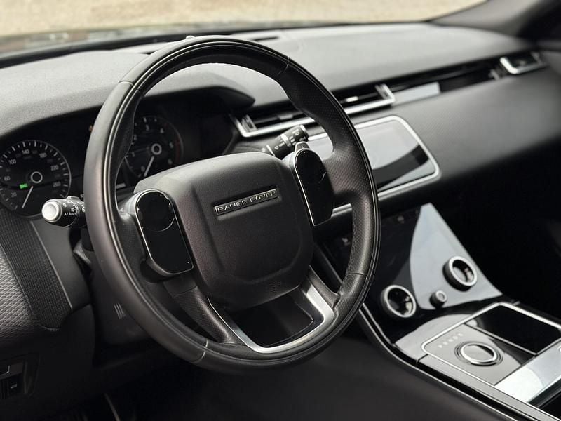 Occasion Land Rover Range Rover Velar R-Dynamic 180 PK (132 kW) 2018 Zwart (metallic) SUV