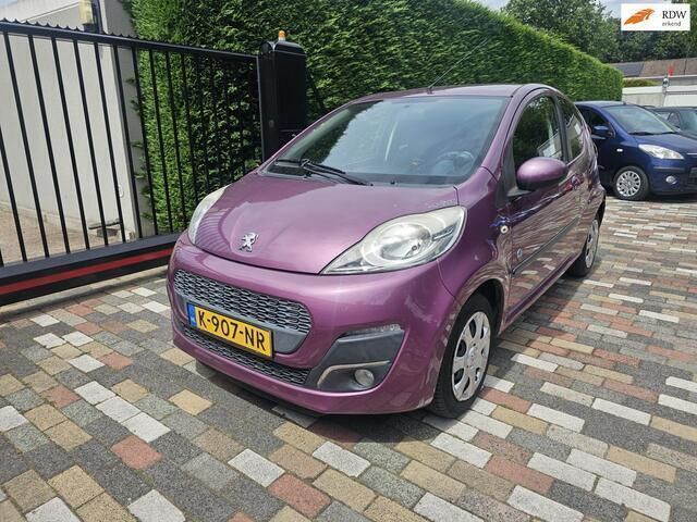 Paars Gebruikt 2012 Peugeot 107 Hatchback | € 2.950 (Goede deal) - Afbeelding 1/4