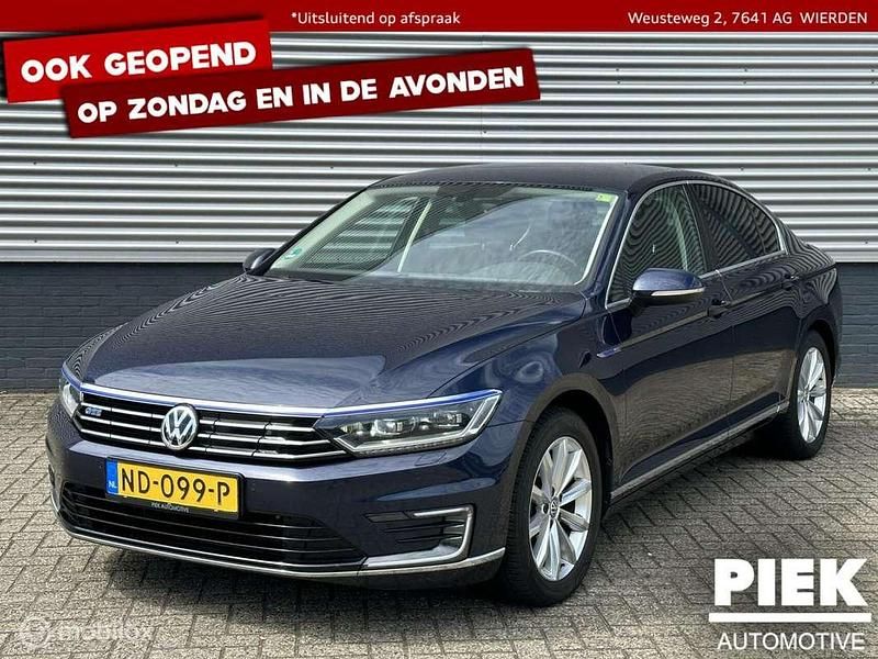 Blauw Gebruikt 2016 VW Passat Highline Sedan | € 9.999 (Eerlijke prijs) - Afbeelding 1/3