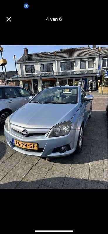 Blauw Gebruikt 2004 Opel Tigra Cosmo Cabriolet | € 1.599 (Eerlijke prijs) - Afbeelding 1/3