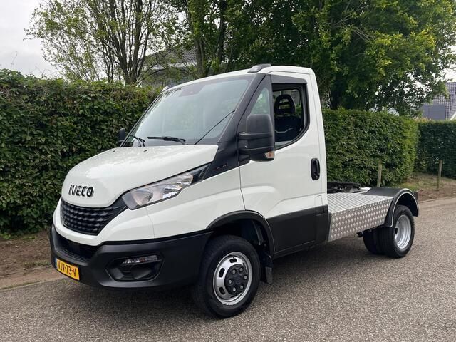 Wit Gebruikt 2021 Iveco Daily Van | € 44.950 - Afbeelding 1/4