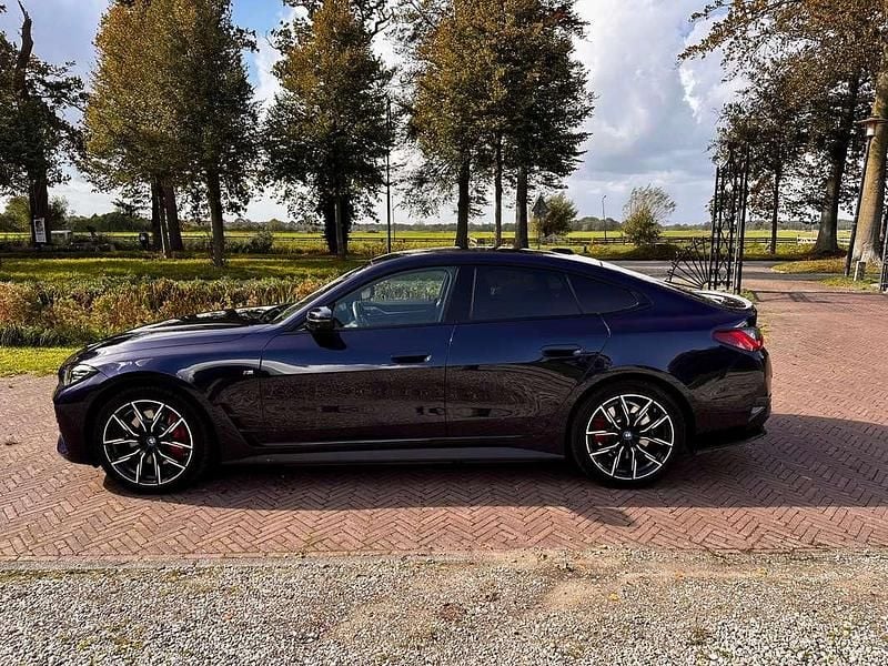 Blauw Gebruikt 2023 BMW i4 Sedan | € 44.950 (Iets duurder) - Afbeelding 1/4