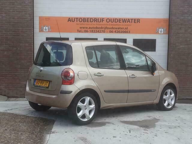 Occasion Renault Modus Luxe 112 PK (82 kW) 2005 Beige MPV