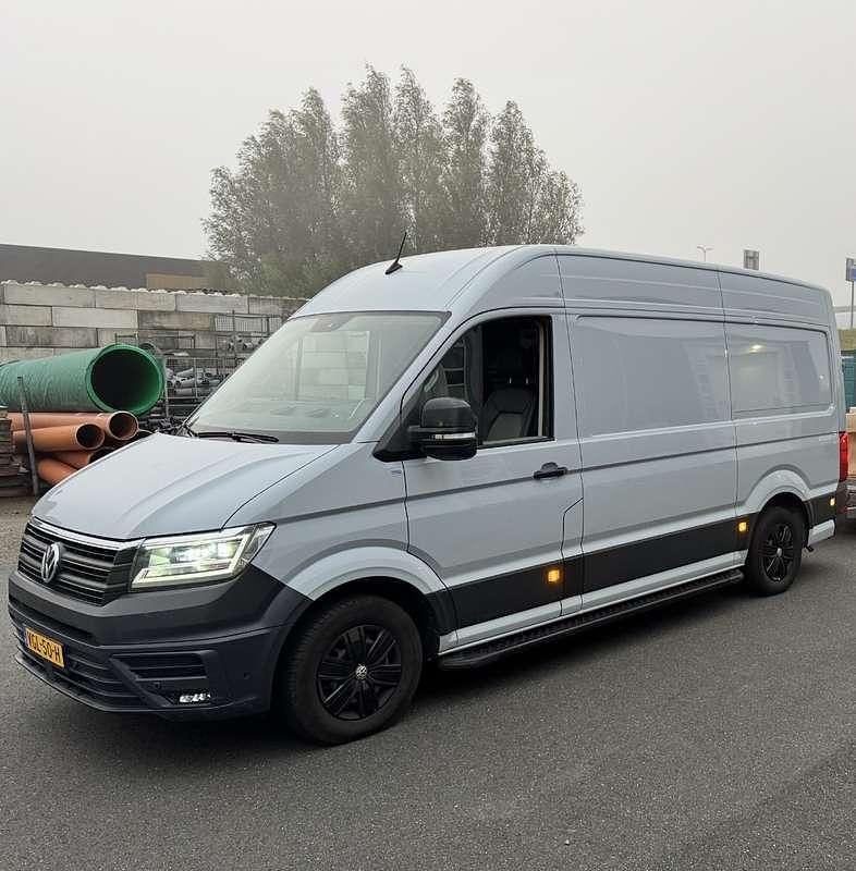 Grijs Gebruikt 2020 VW Crafter Van | € 21.000 (Goede deal) - Afbeelding 1/3
