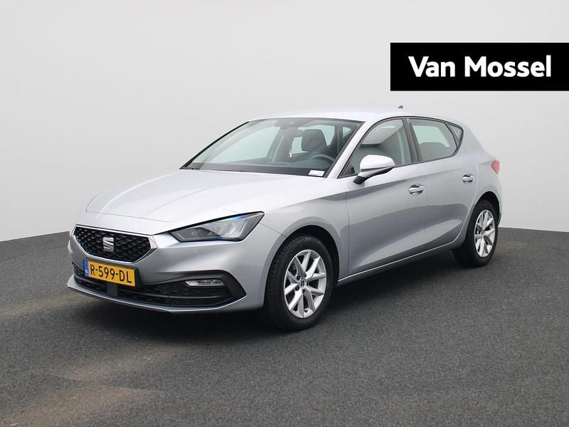 Grijs Gebruikt 2022 Seat Leon Reference Stationwagen | € 20.400 (Eerlijke prijs) - Afbeelding 1/4