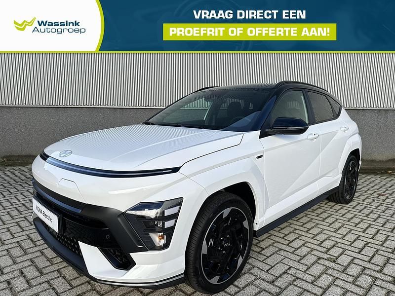 Wit Nieuw 2025 Hyundai Kona SUV | € 41.296 (Eerlijke prijs) - Afbeelding 1/4