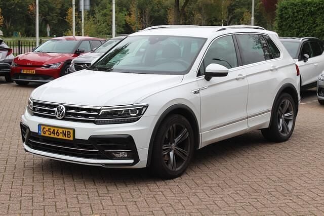 Wit Gebruikt 2019 VW Tiguan Highline SUV | € 27.550 (Eerlijke prijs) - Afbeelding 1/4