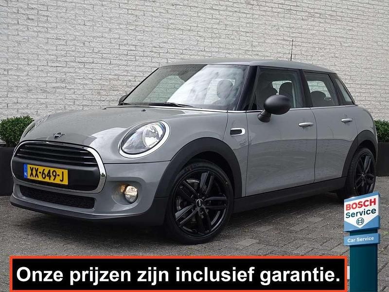 Grijs Gebruikt 2019 Mini ONE Hatchback | € 16.900 (Eerlijke prijs) - Afbeelding 1/4
