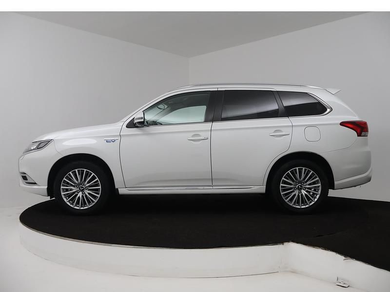 Occasion Mitsubishi Outlander P-HEV Intense 224 PK (164 kW) 2019 Wit SUV