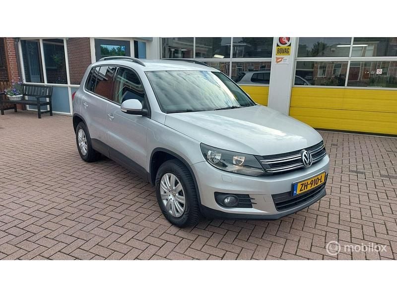 Zilver Gebruikt 2012 VW Tiguan SUV | € 8.750 (Goede deal) - Afbeelding 1/4