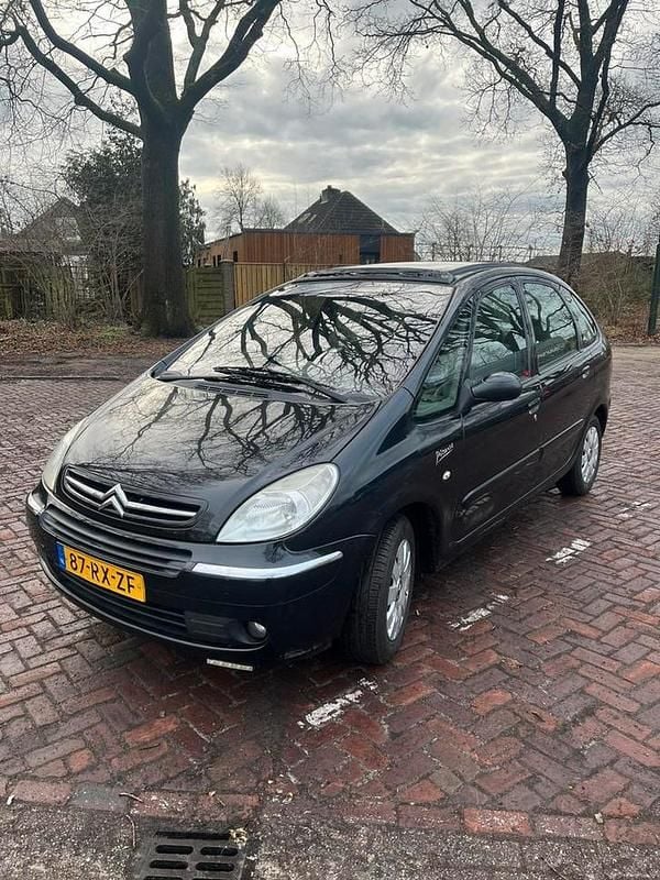 Occasion 2005 Citroën Xsara Picasso MPV | € 1.100 (Iets duurder) - Afbeelding 1/4