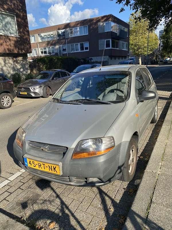 Grijs Gebruikt 2005 Chevrolet Kalos Hatchback | € 1.200 (Eerlijke prijs) - Afbeelding 1/4
