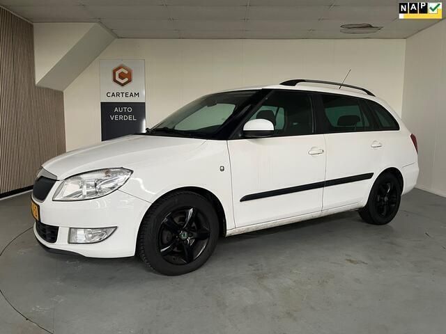 Wit Gebruikt 2011 Skoda Fabia GreenLine Stationwagen | € 2.250 (Eerlijke prijs) - Afbeelding 1/4