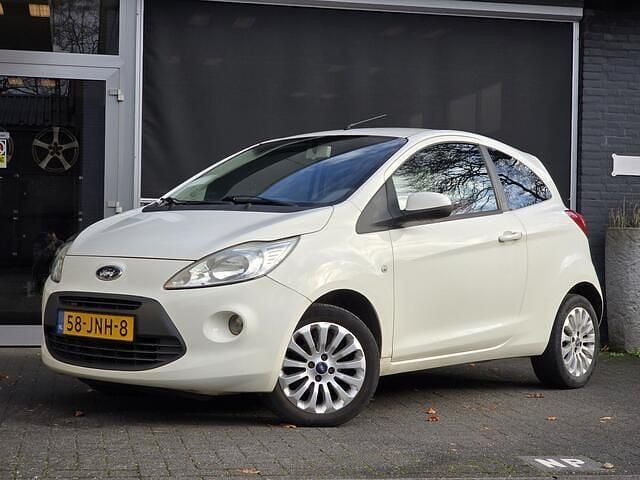 Wit Gebruikt 2009 Ford Ka Titanium Hatchback | € 2.695 (Goede deal) - Afbeelding 1/4