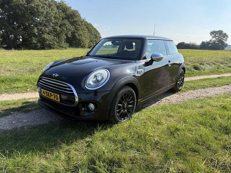 Bruin Gebruikt 2014 Mini Cooper Business Hatchback | € 7.350 (Super prijs) - Afbeelding 1/4
