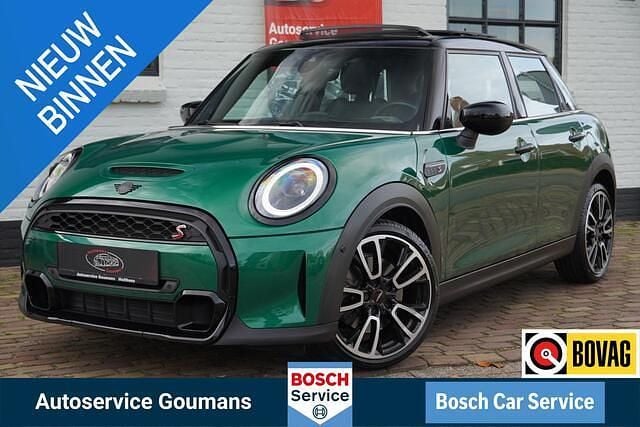 Groen Gebruikt 2022 Mini Cooper S Classic Hatchback | € 31.450 (Eerlijke prijs) - Afbeelding 1/4