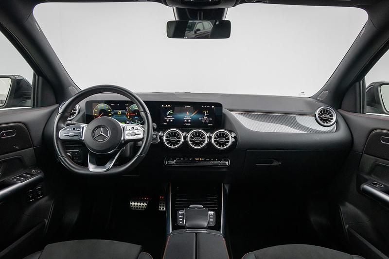 Occasion Mercedes GLA250 AMG line 160 PK (117 kW) 2022 Zwart SUV